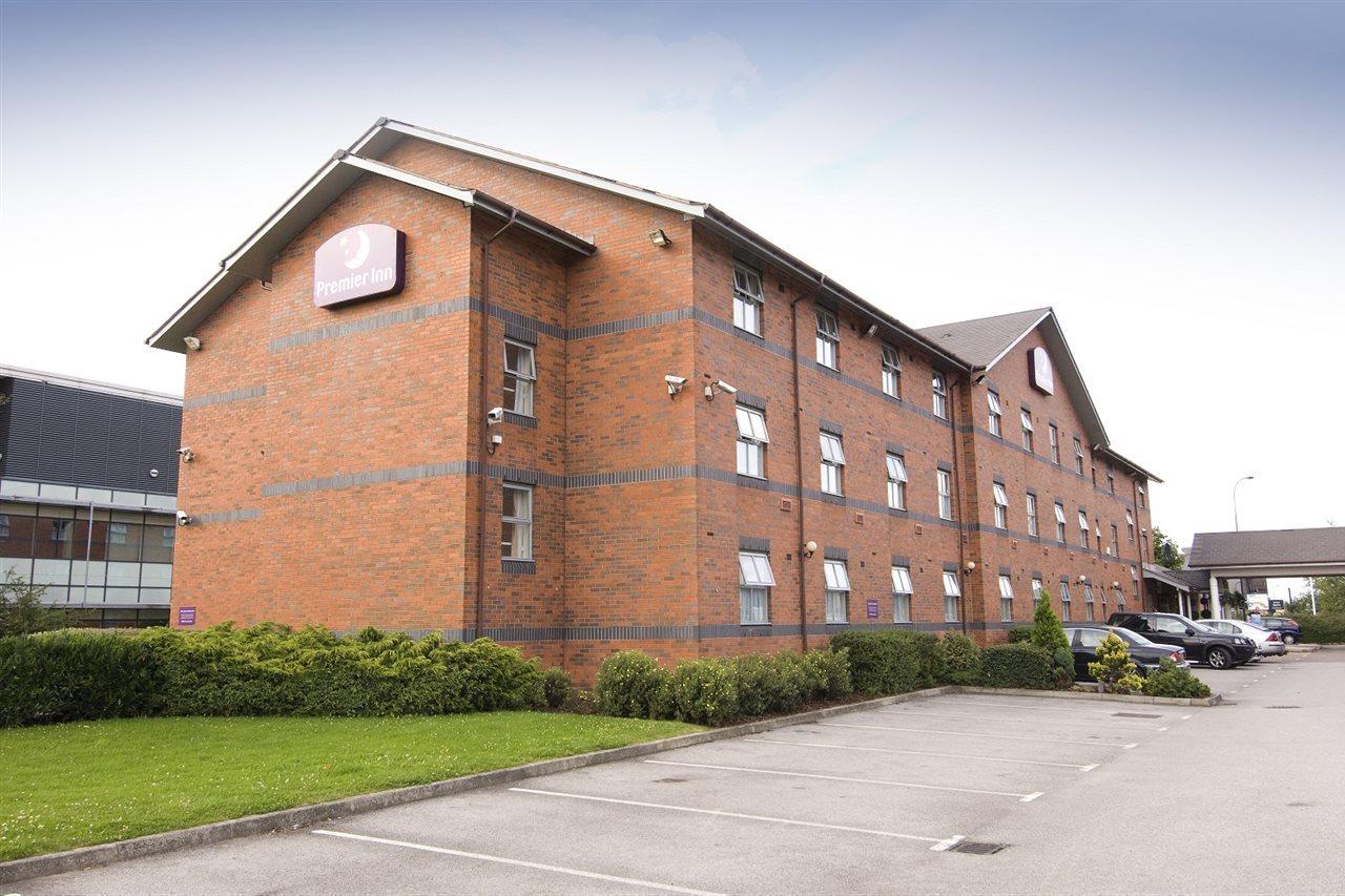 Premier Inn Sheffield Arena Exterior photo