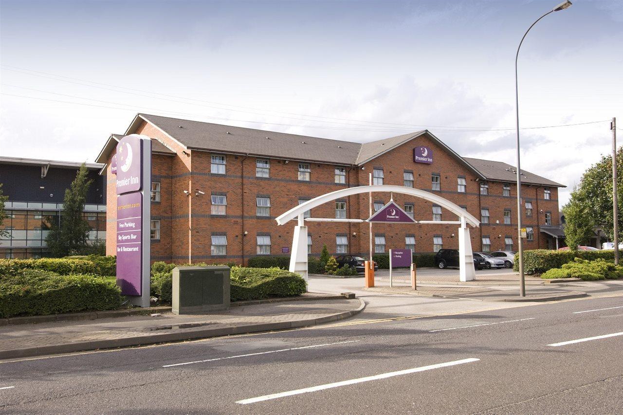 Premier Inn Sheffield Arena Exterior photo