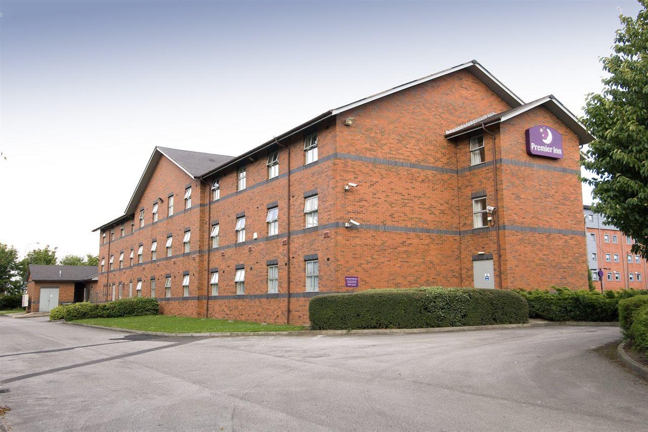 Premier Inn Sheffield Arena Exterior photo